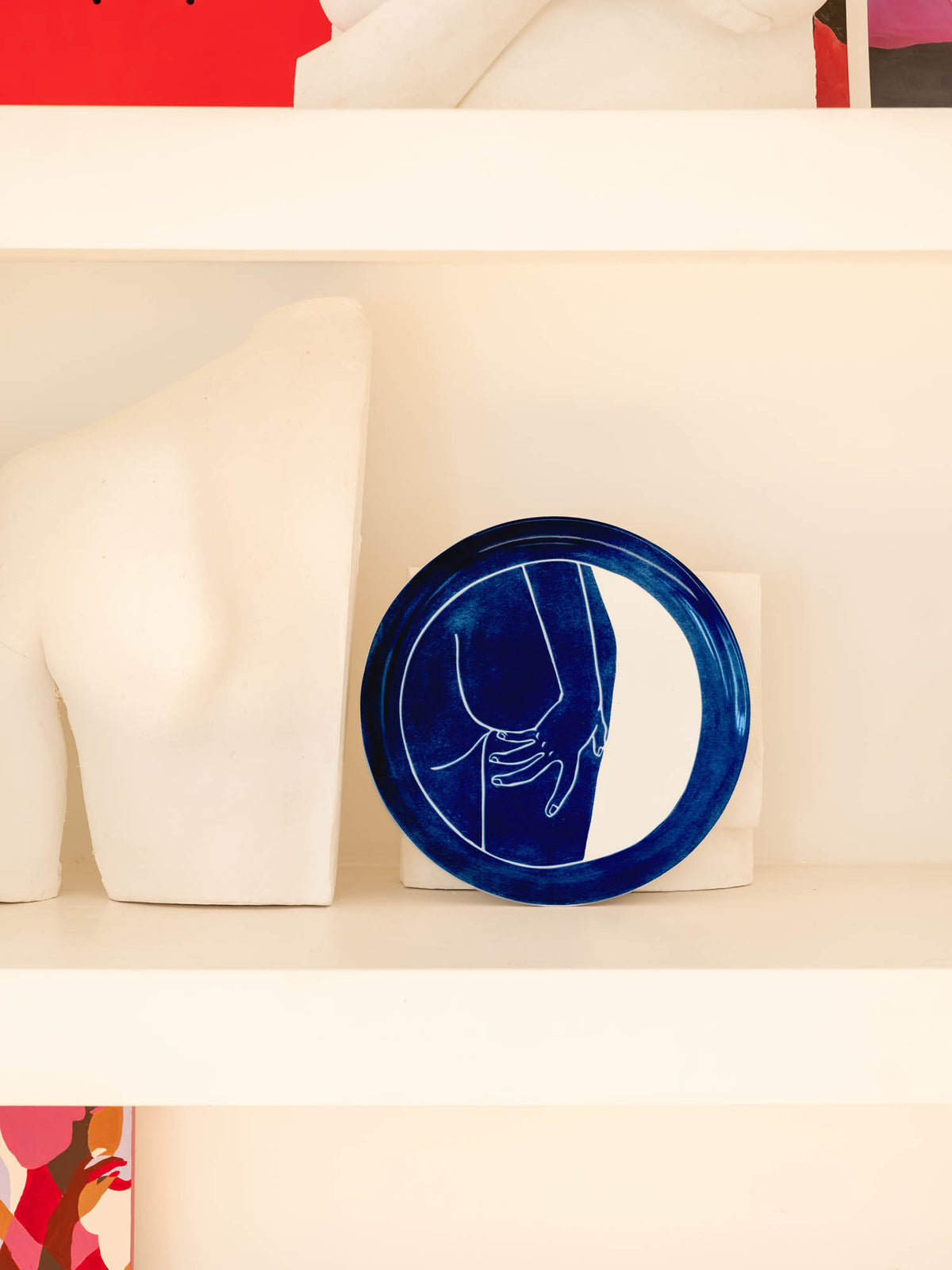 Assiette Nus Bleus L’empreinte – Céladon x Faustine Badrichani