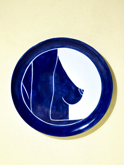 Assiette Nus Bleus La retenue – Céladon x Faustine Badrichani