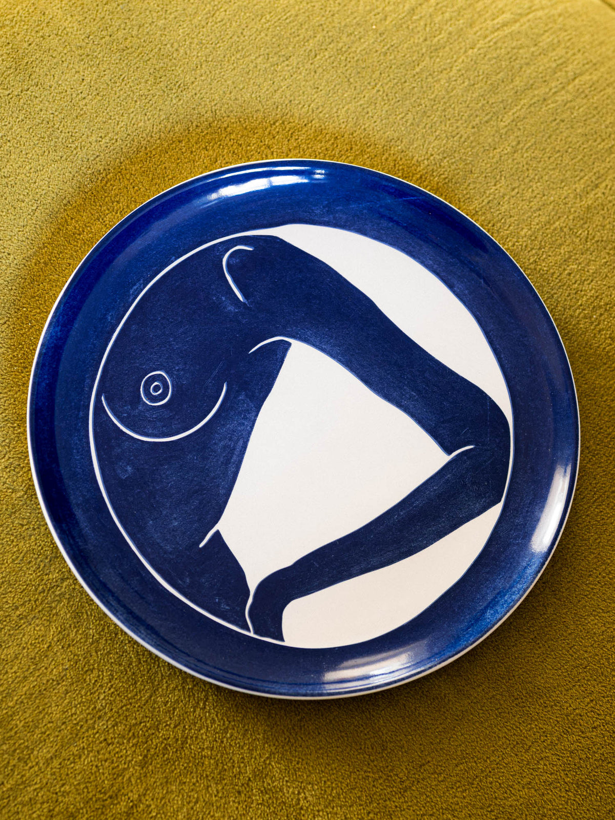 Assiette Nus Bleus La volute – Céladon x Faustine Badrichani