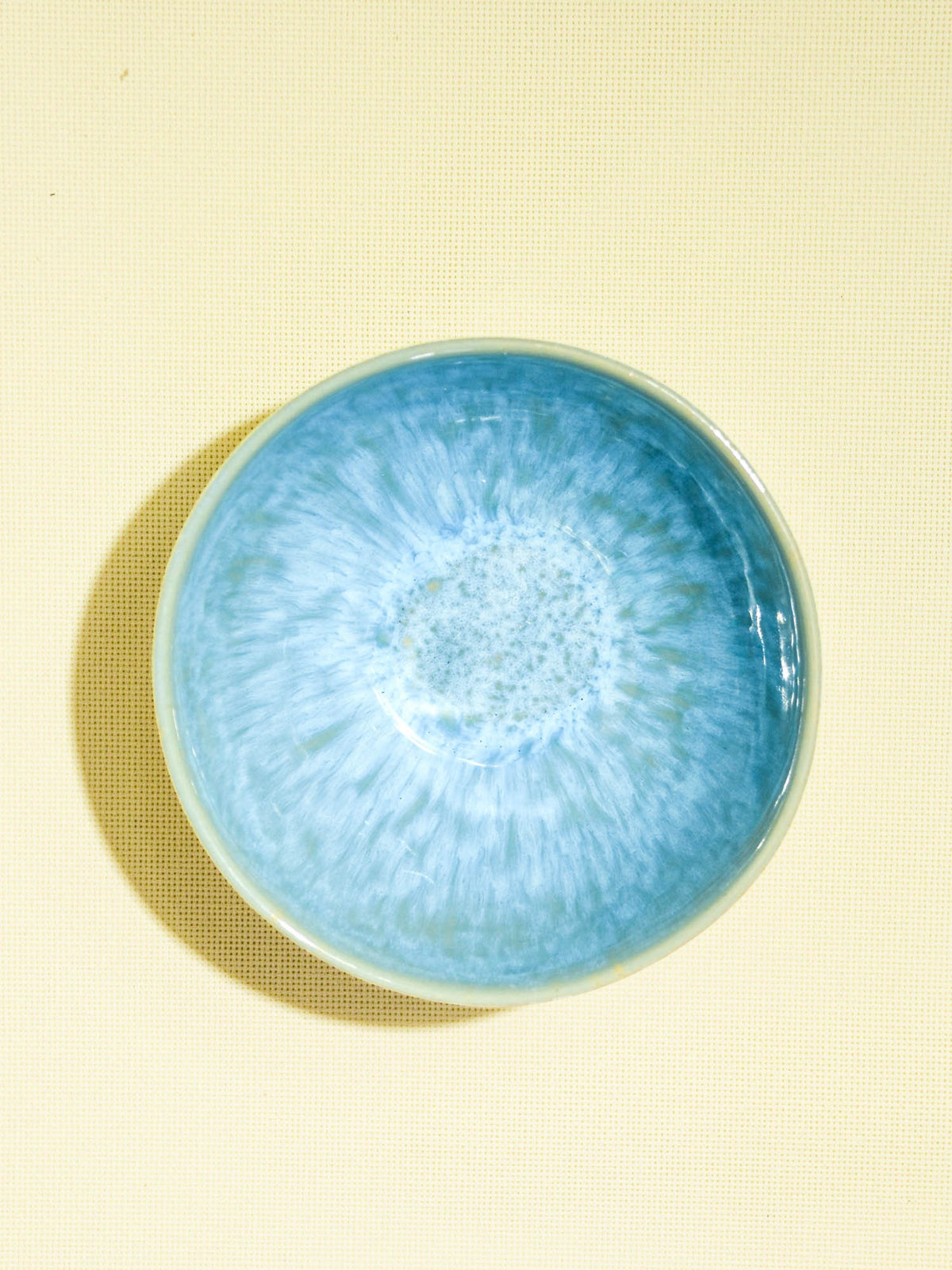 Grand bol en céramique émail bleu água Céladon, détail de l'émail
