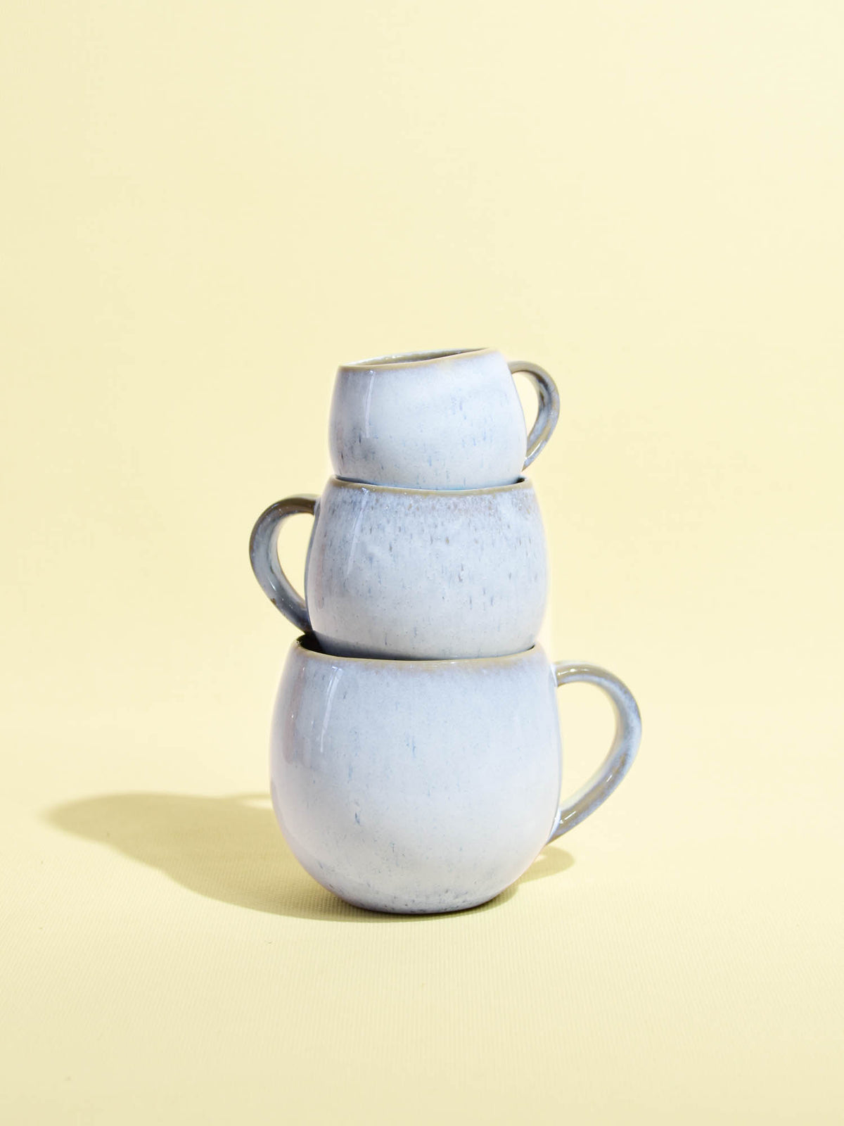 Grand mug en céramique émail bleu ciel Céladon, plusieurs tailles de la collection
