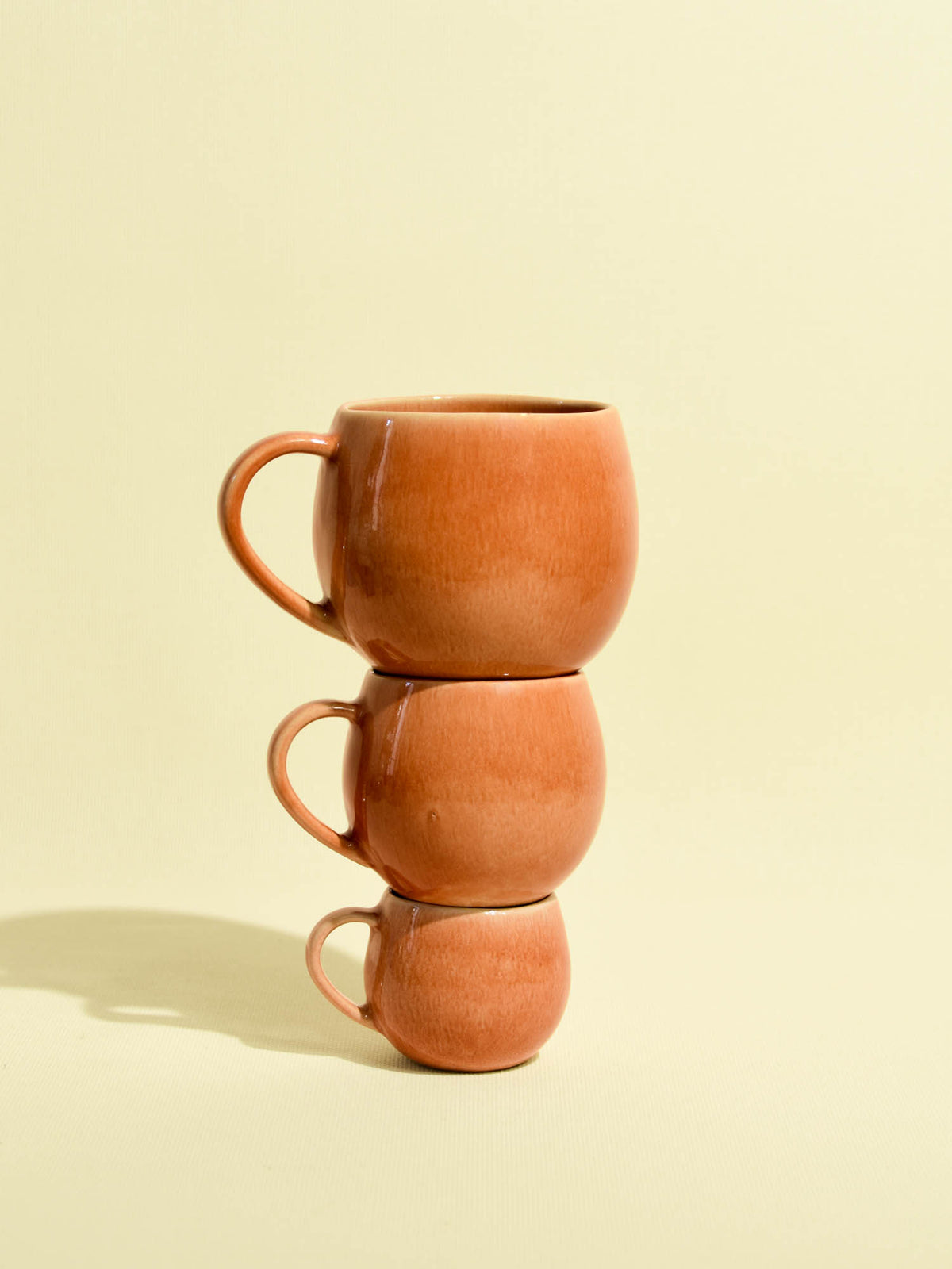 Grand mug en céramique émail terracotta sienna Céladon, plusieurs tailles de la collection