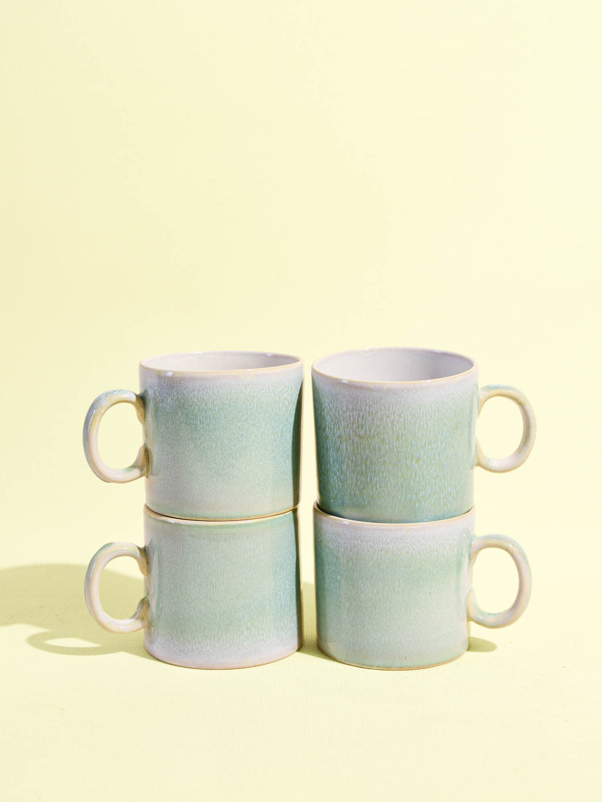 Grand mug droit en céramique émail vert minéral Céladon, set de 4