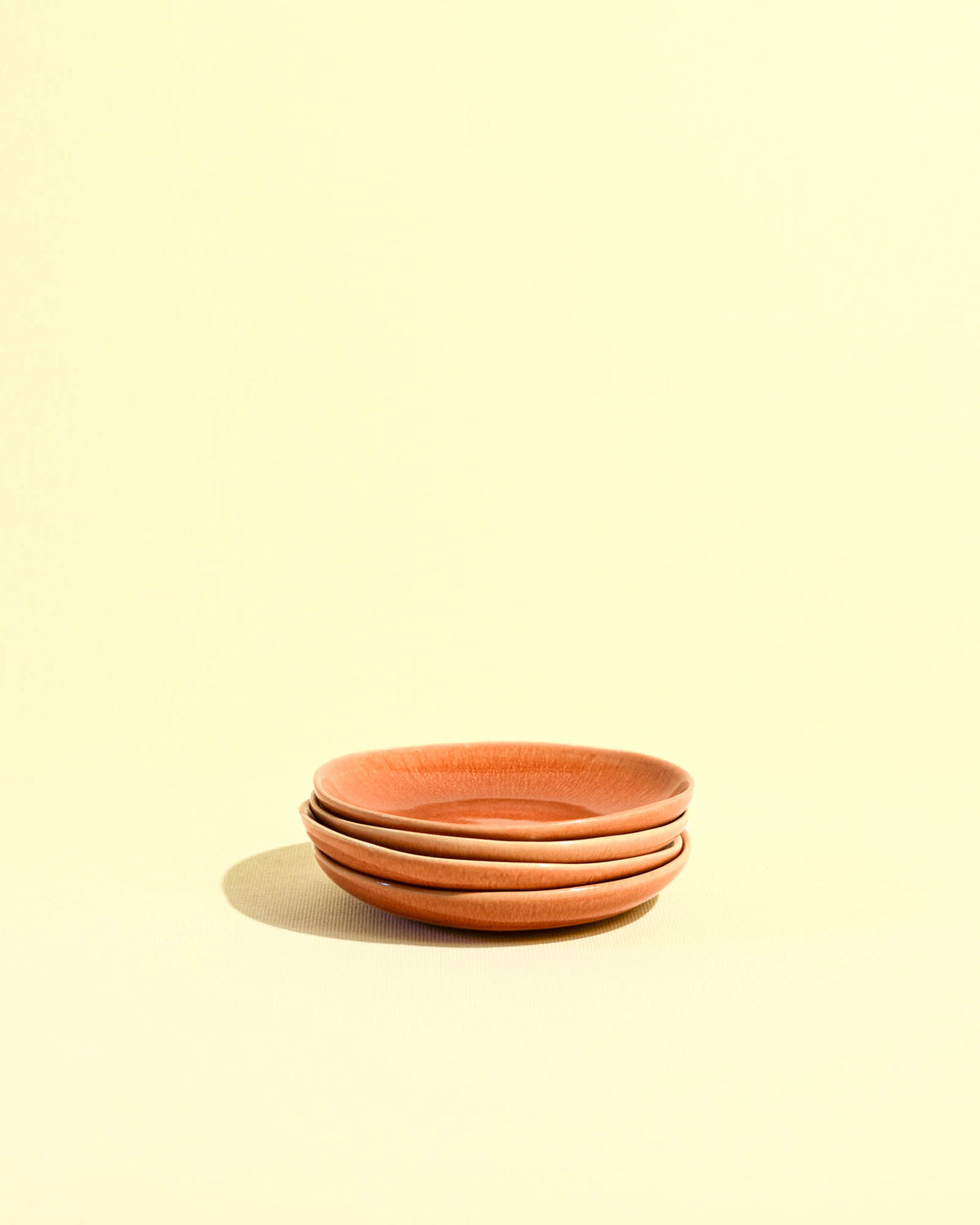 Mini assiette en céramique émail terracotta sienna Céladon, en pile