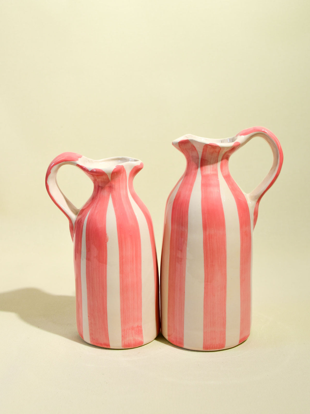 Pichet en céramique motif Linhas rose Céladon, plusieurs tailles de la collection