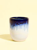 Tasse en céramique émail bleu roi Céladon, vue de face