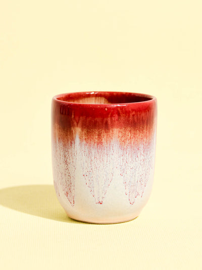 Tasse en céramique émail rouge lumineux Céladon, vue de face