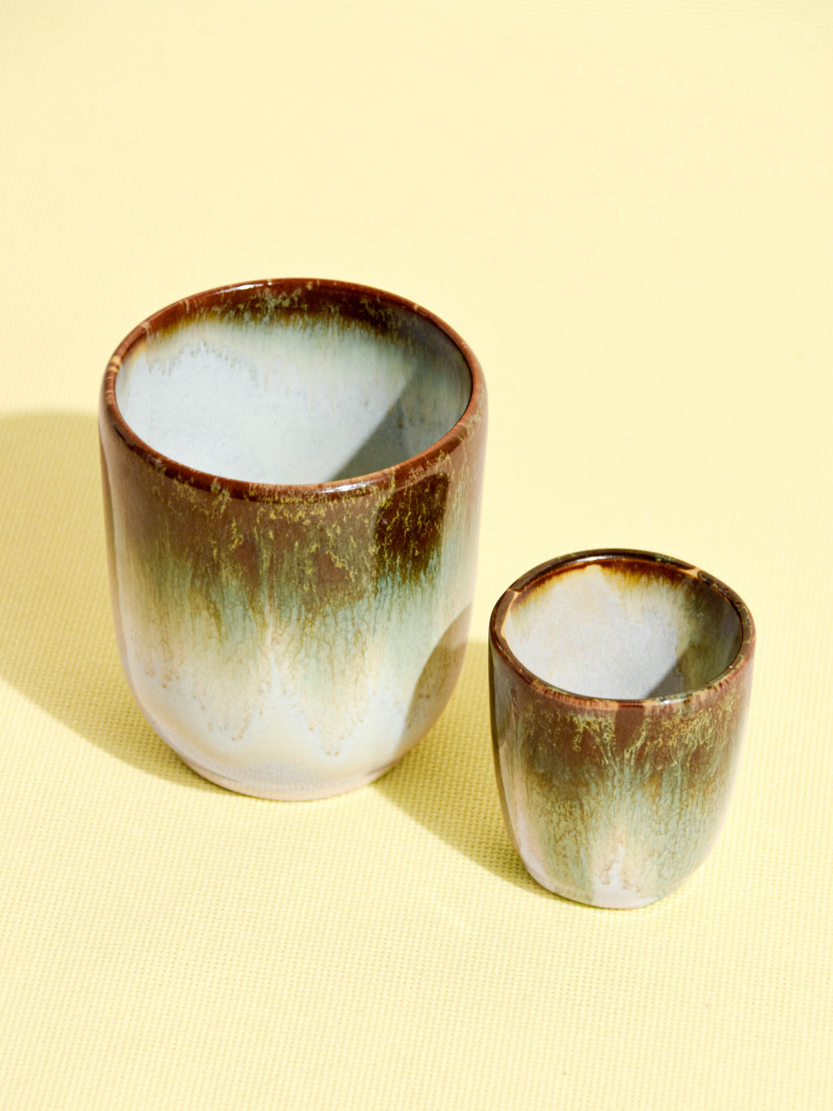 Tasse en céramique émail vert profond Céladon, plusieurs tailles de la collection