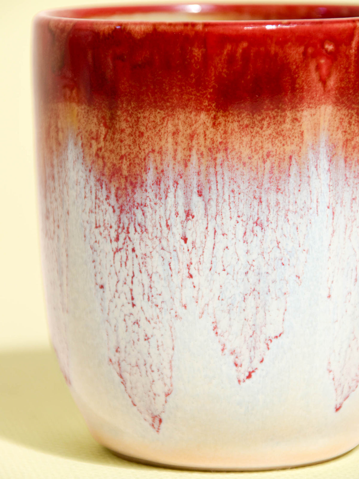 Vaisselle en grès Céladon, émail Rouge lumineux, fabriquée au Portugal