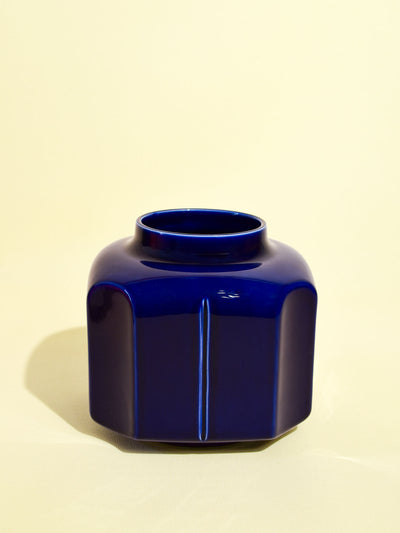 Vase Baixo en céramique émail indigo Céladon, vue de face